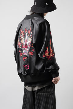 Load image into Gallery viewer, Y-3 Yohji Yamamoto GRAPHICS SOUVENIR JACKET / EMBROIDERY &amp; STRETCH SATIN (BLACK)