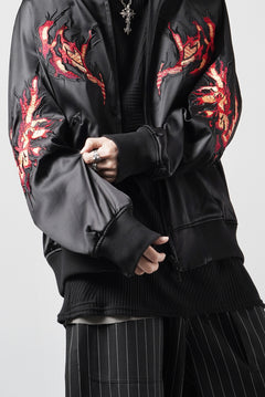 Load image into Gallery viewer, Y-3 Yohji Yamamoto GRAPHICS SOUVENIR JACKET / EMBROIDERY &amp; STRETCH SATIN (BLACK)
