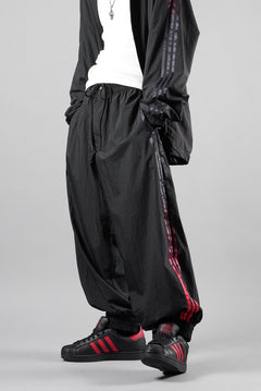 画像をギャラリービューアに読み込む, Y-3 Yohji Yamamoto M GRADIENT 3 STRIPES NYLON TRACK PANT (BLACK)