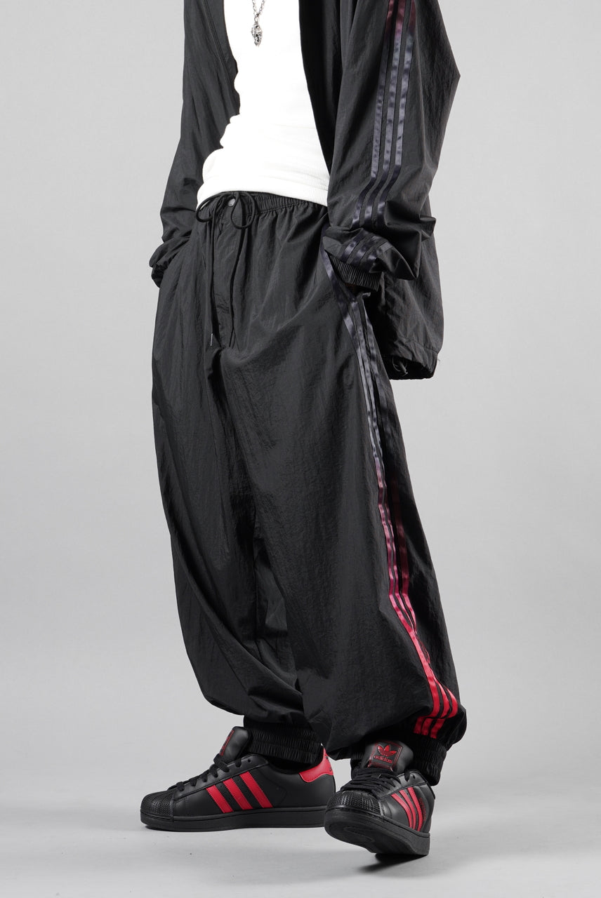 画像をギャラリービューアに読み込む, Y-3 Yohji Yamamoto M GRADIENT 3 STRIPES NYLON TRACK PANT (BLACK)