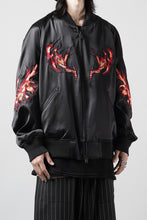 Load image into Gallery viewer, Y-3 Yohji Yamamoto GRAPHICS SOUVENIR JACKET / EMBROIDERY &amp; STRETCH SATIN (BLACK)