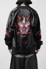 Load image into Gallery viewer, Y-3 Yohji Yamamoto GRAPHICS SOUVENIR JACKET / EMBROIDERY &amp; STRETCH SATIN (BLACK)