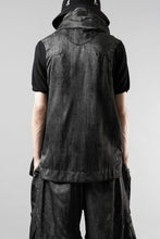 画像をギャラリービューアに読み込む, A.F ARTEFACT CROSS ZIP VEST / UNEVEN TEXTURE (BLACK)