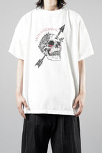 画像をギャラリービューアに読み込む, LASTMAN PRINTED TEE SHIRT -STANDING- (WHITE)