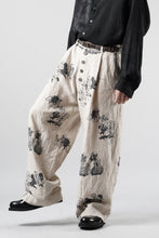 画像をギャラリービューアに読み込む, YUTA MATSUOKA straight pants / drawing by megumi terao (ecru/print)