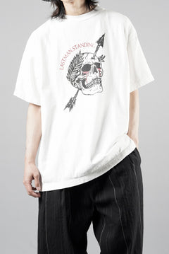 画像をギャラリービューアに読み込む, LASTMAN PRINTED TEE SHIRT -STANDING- (WHITE)