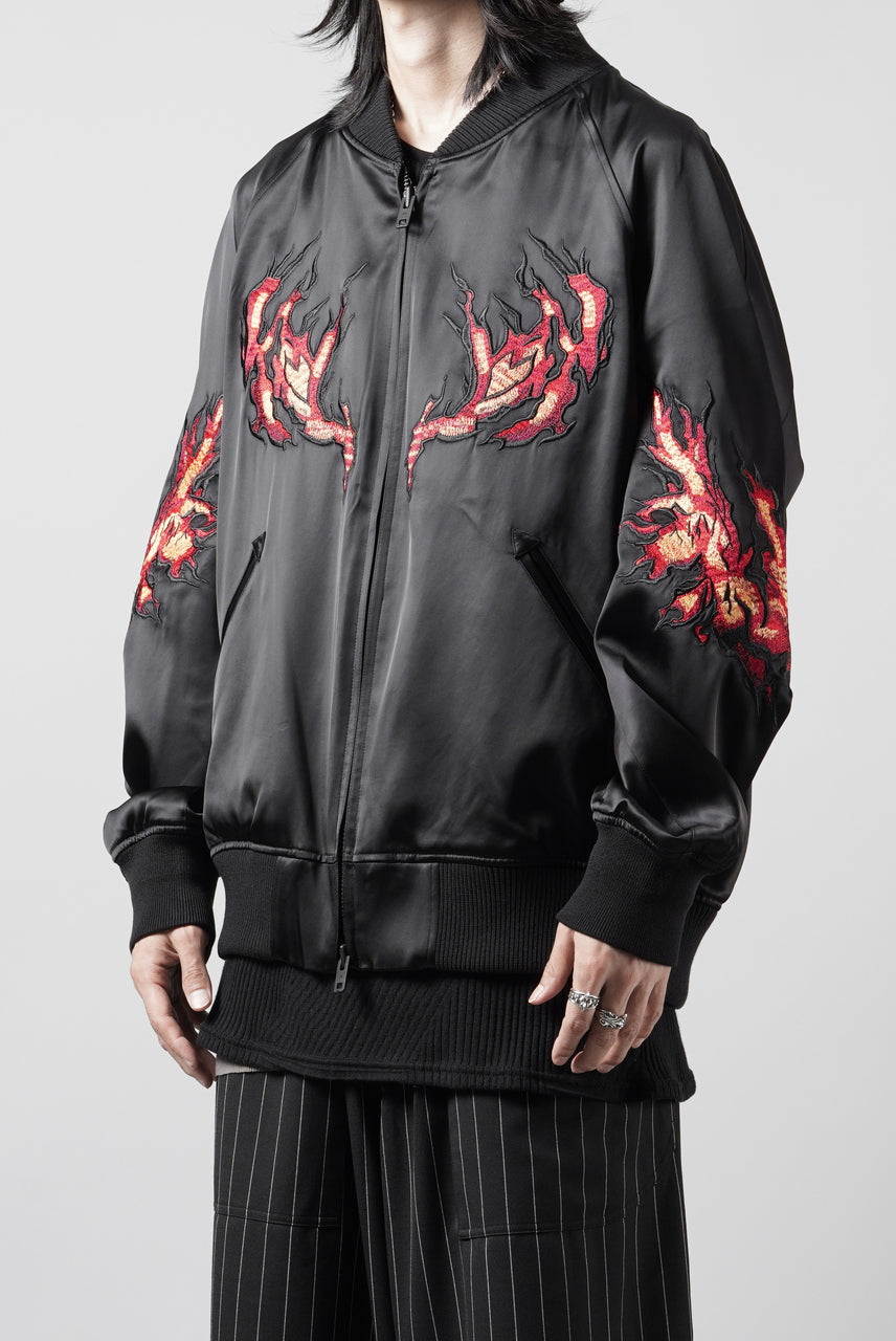 Load image into Gallery viewer, Y-3 Yohji Yamamoto GRAPHICS SOUVENIR JACKET / EMBROIDERY &amp; STRETCH SATIN (BLACK)