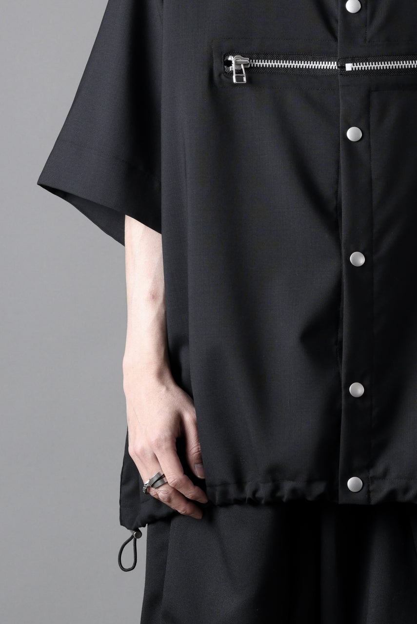 A.F ARTEFACT FRONT ZIP SQUEEZING SHIRT / TROPICAL WOOL (BLACK)