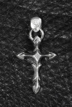 Load image into Gallery viewer, 【Fastest Shipping】Loud Style Design - Lily Dust - glory- &quot;LDH-001&quot; SILVER PENDANT