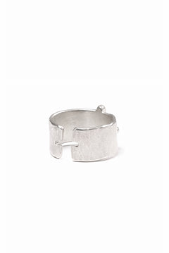 Load image into Gallery viewer, m.a+ silver stitched cross ring / AG18/AG (SILVER)