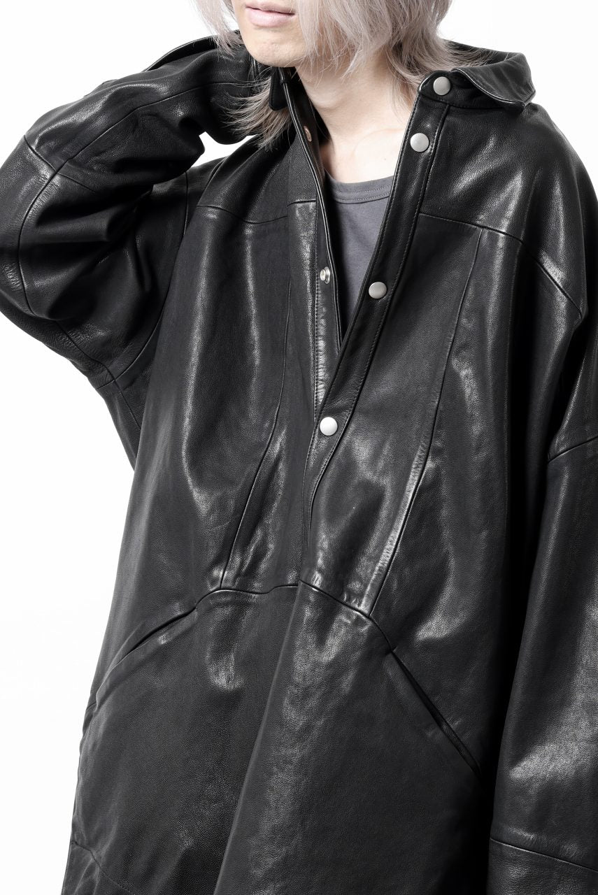 A.F ARTEFACT SNAPPED COCOON SHIRT-JACKET / SOFT GOAT LEATHER (BLACK)