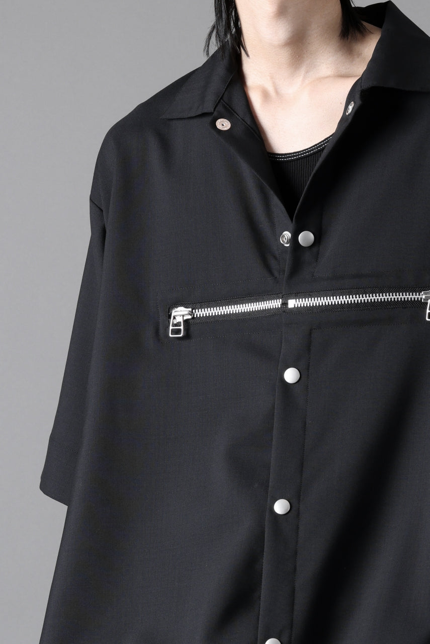 A.F ARTEFACT FRONT ZIP SQUEEZING SHIRT / TROPICAL WOOL (BLACK)