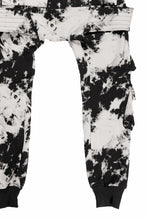画像をギャラリービューアに読み込む, A.F ARTEFACT BELT CARGO SAROUEL JOGGER / MOTTLED DYING (BLACK x IVORY)
