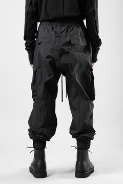 画像をギャラリービューアに読み込む, thom/krom MILITARY CARGO EASY TROUSERS / TECHNICAL CRASHED TOUCH FABRIC (BLACK)