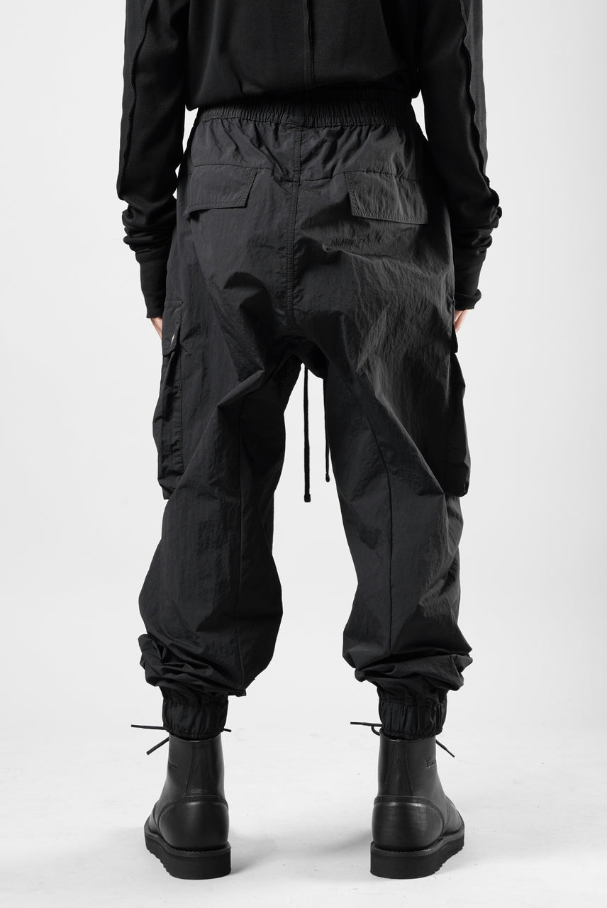 画像をギャラリービューアに読み込む, thom/krom MILITARY CARGO EASY TROUSERS / TECHNICAL CRASHED TOUCH FABRIC (BLACK)
