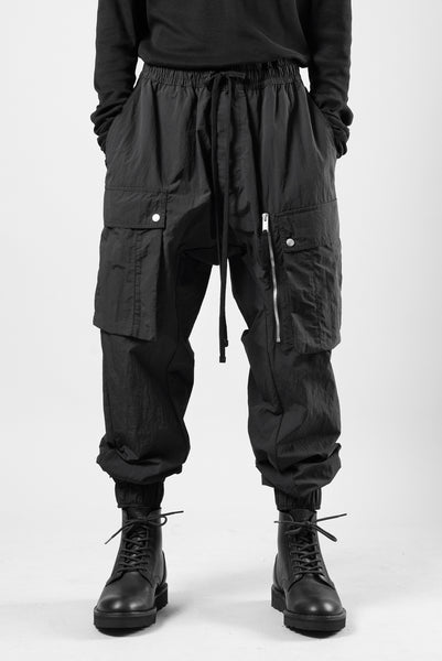 thom/krom MILITARY CARGO EASY TROUSERS / TECHNICAL CRASHED TOUCH FABRIC (BLACK)
