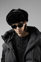 画像をギャラリービューアに読み込む, MASTERMIND WORLD x KANGOL® FAUX FUR TRAPPER (BLACK)