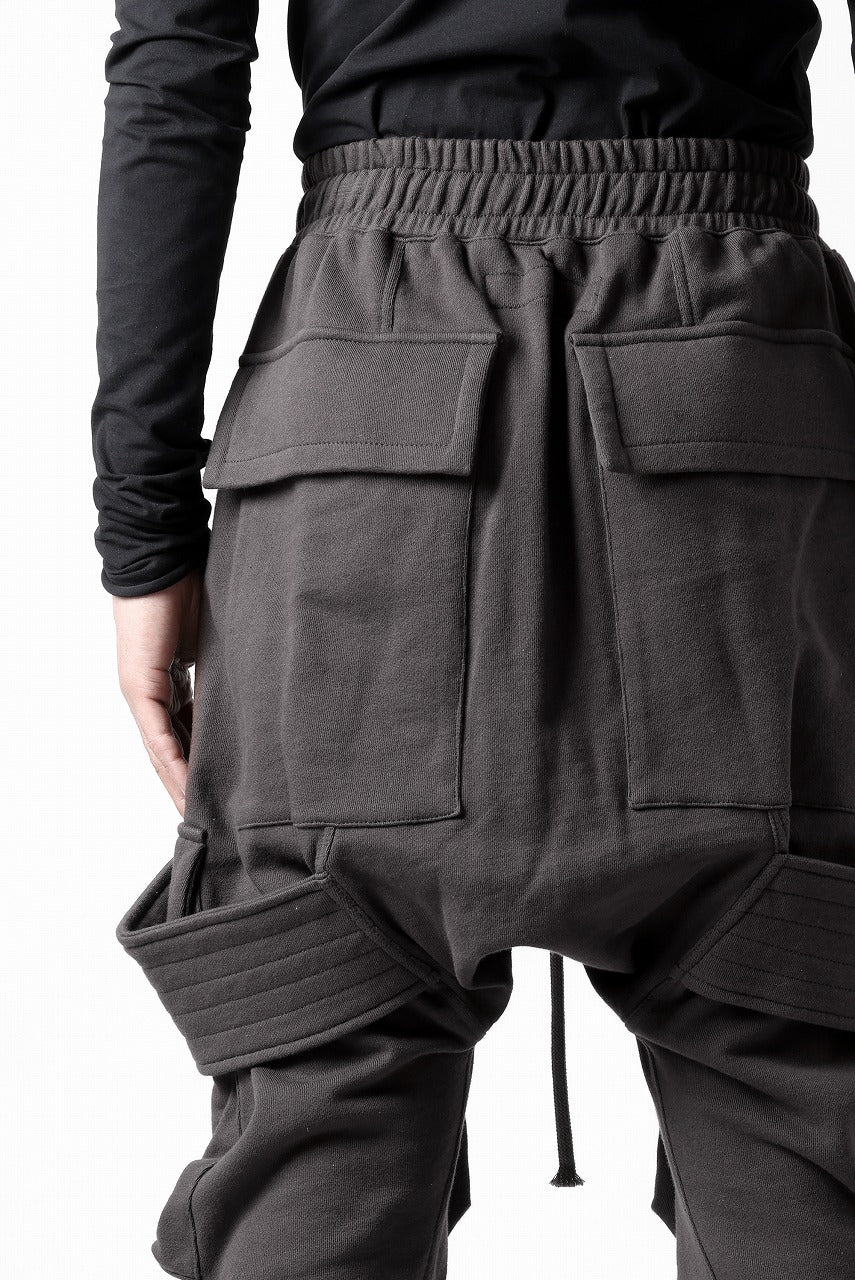 A.F ARTEFACT BELTED CARGO SARROUEL EASY PANTS (DARK GREY)