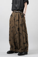 Load image into Gallery viewer, Aleksandr Manamis JACQUARD WIDE CROP PANT (NOIR NOIR)