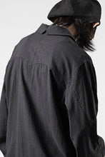 画像をギャラリービューアに読み込む, Professor.E EMBROIDERED SHIRT (BLACK)