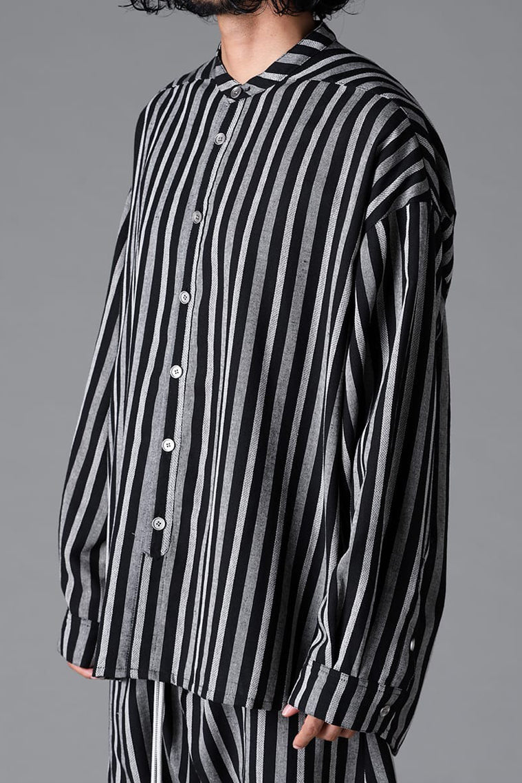 Load image into Gallery viewer, A.F ARTEFACT STAND COLLAR SHIRT / VERTICAL STRIPE (BLACK x LIGHT GREY)