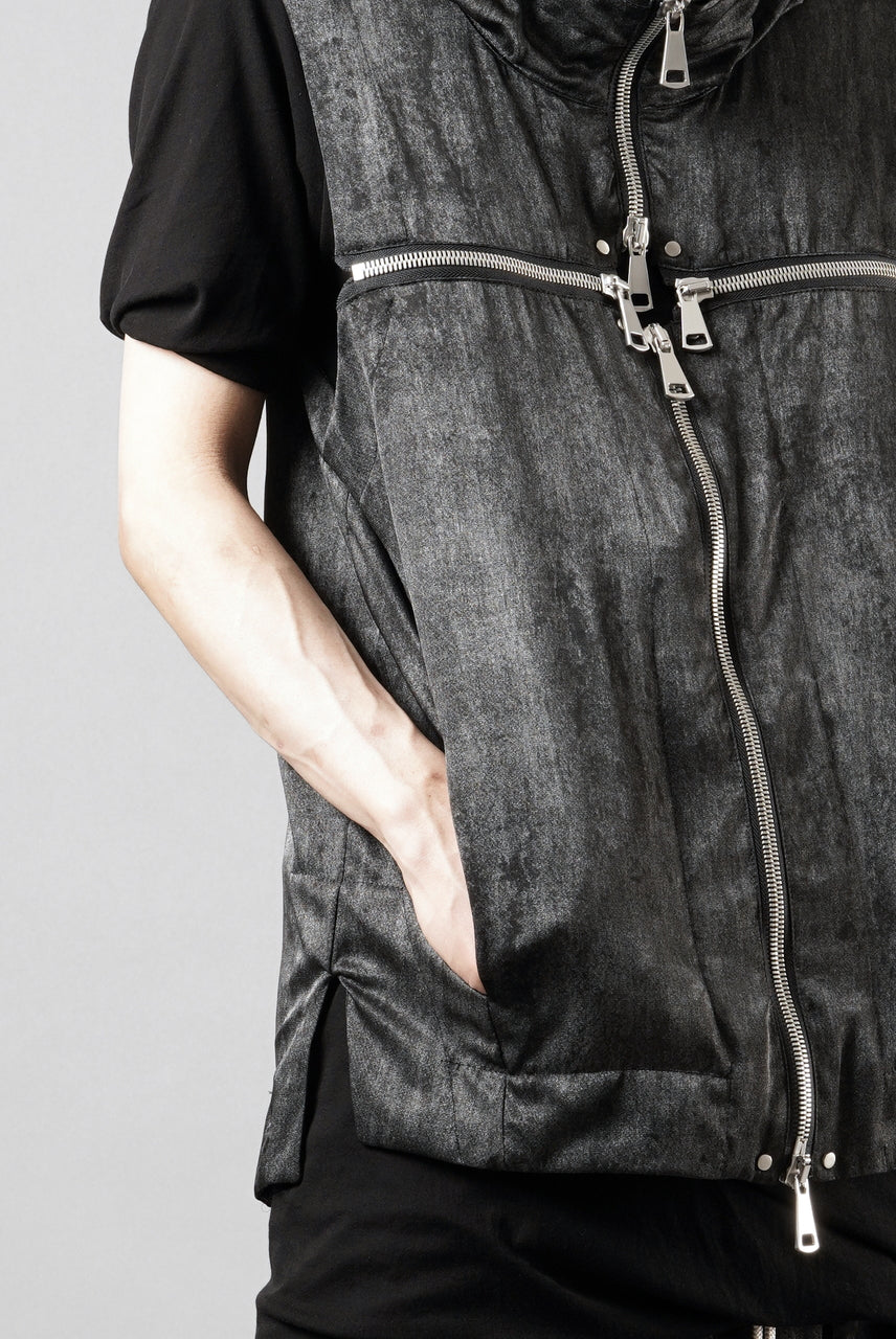 画像をギャラリービューアに読み込む, A.F ARTEFACT CROSS ZIP VEST / UNEVEN TEXTURE (BLACK)