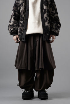 Load image into Gallery viewer, beauty : beast 8Q LAYERED SUPER WIDE SAROUEL PANTS (BROWN)