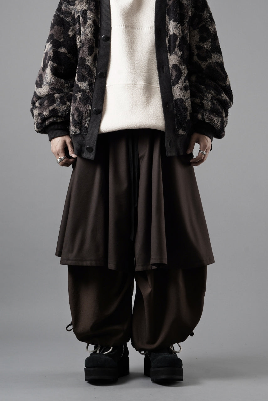 beauty : beast 8Q LAYERED SUPER WIDE SAROUEL PANTS (BROWN)