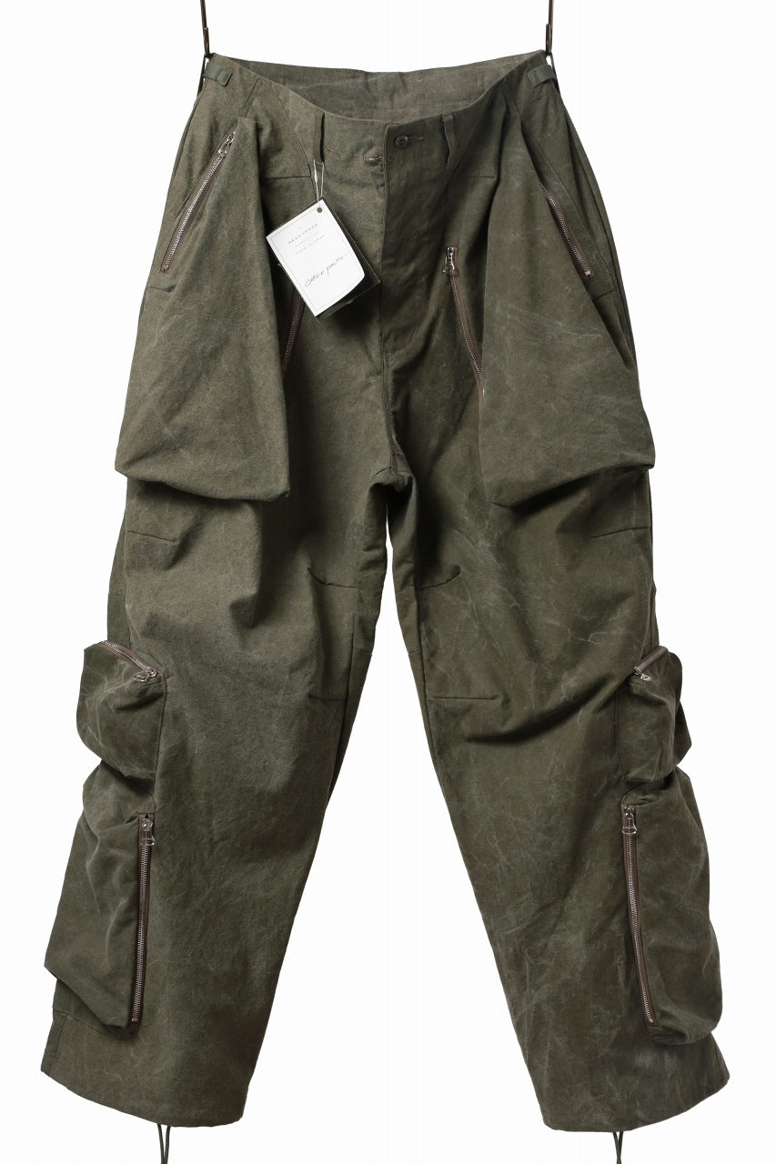 Load image into Gallery viewer, READYMADE CARGO PANTS (CAMO)