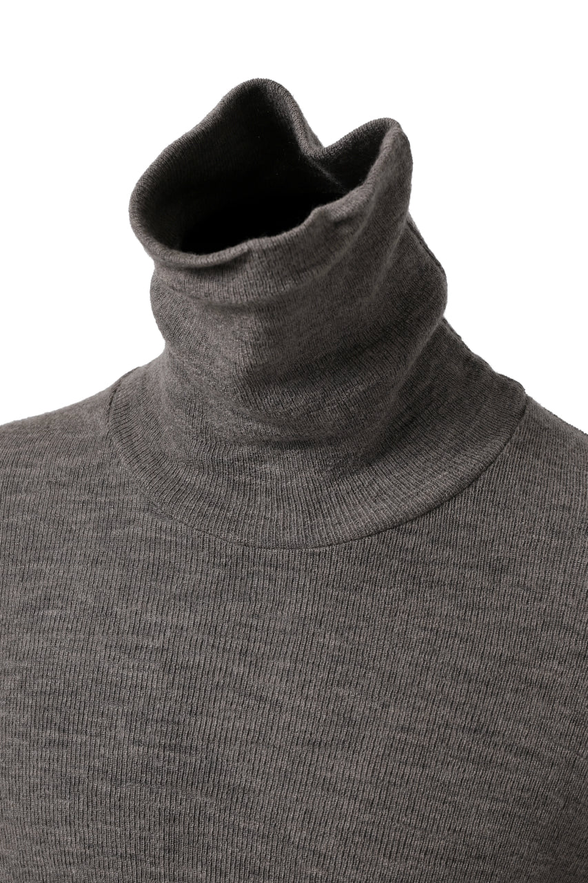 KLASICA SMOKE TURTLE NECK KNIT SWEAT TOP / WEANER WOOL RIB (FAWN)