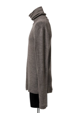 Load image into Gallery viewer, KLASICA SMOKE TURTLE NECK KNIT SWEAT TOP / WEANER WOOL RIB (FAWN)