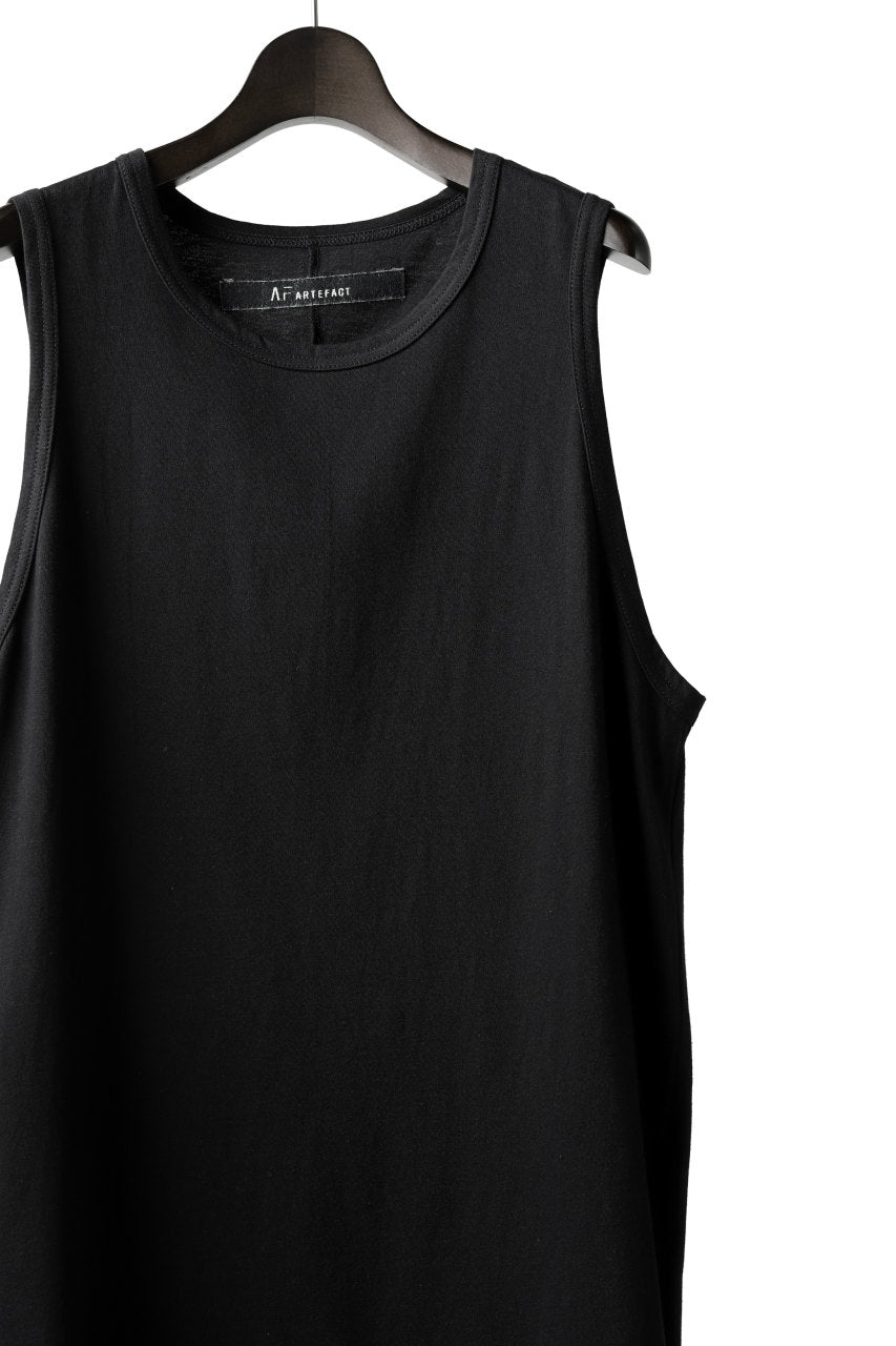 A.F ARTEFACT SIDE SLIT LONG TANK TOP (BLACK)