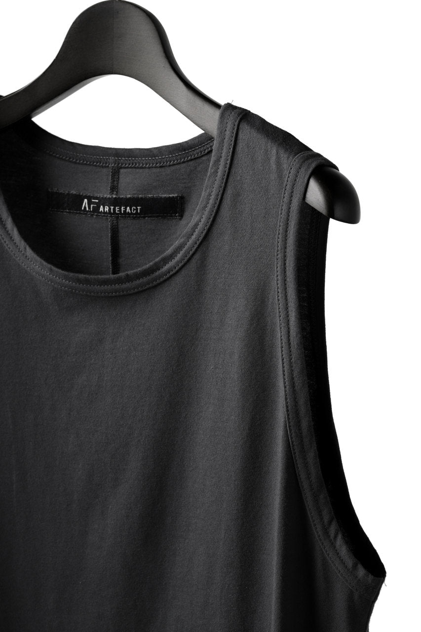 A.F ARTEFACT SIDE SLIT LONG TANK TOP (GREY)