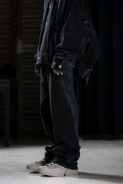 画像をギャラリービューアに読み込む, Feng Chen Wang TILTED WASITBAND JEANS TROUSERS (BLACK/BLUE)