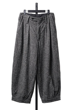 Load image into Gallery viewer, KLASICA "GL GOSSE-HS" RE DESIGNED BARREL TROUSERS / SOAKED HOMESPUN TWEED (GRAVEL)