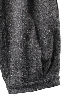 Load image into Gallery viewer, KLASICA "GL GOSSE-HS" RE DESIGNED BARREL TROUSERS / SOAKED HOMESPUN TWEED (GRAVEL)