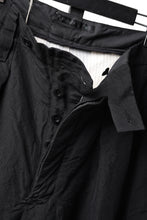 画像をギャラリービューアに読み込む, KLASICA "GL GOSSE-NN" RE DESIGNED BARREL TROUSERS / "NANAKO" WOVEN OXFORD (BLACK)