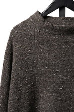 画像をギャラリービューアに読み込む, KLASICA "LIM" POCKET MOCK NECK JUMPER / NATURAL COLORED SHEEP NON DYED WOOL JERSEY (TAUPE)