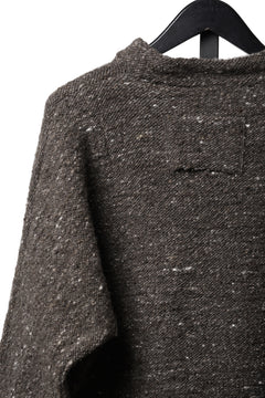 画像をギャラリービューアに読み込む, KLASICA "LIM" POCKET MOCK NECK JUMPER / NATURAL COLORED SHEEP NON DYED WOOL JERSEY (TAUPE)