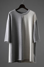 Load image into Gallery viewer, N/07 -one make- FRONT/BACK SWITCHING TOPS / BACK PILE FLEESE (LIGHT GREY)