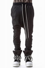 画像をギャラリービューアに読み込む, A.F ARTEFACT BOMBER HEAT SARROUEL SKINNY PANTS (BLACK)