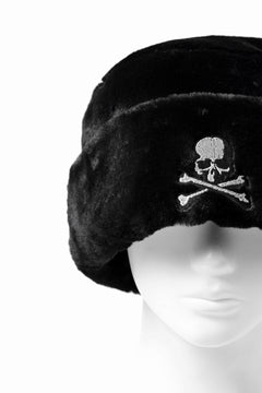 Load image into Gallery viewer, mastermind JAPAN FAUX FUR HAT (BLACK)