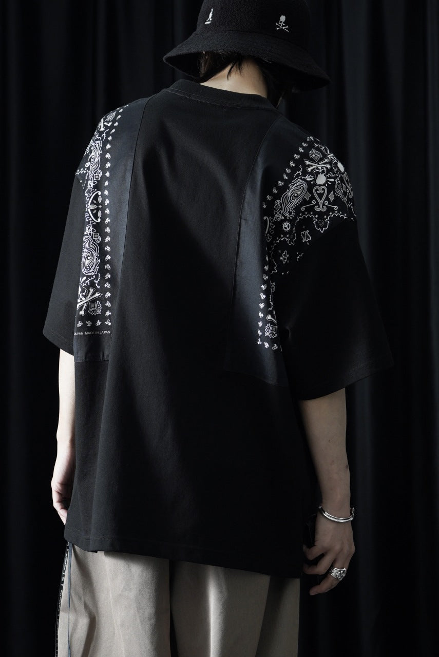 画像をギャラリービューアに読み込む, mastermind JAPAN BANDANA SS TEE / BOXY FIT (BLACK x BLACK)