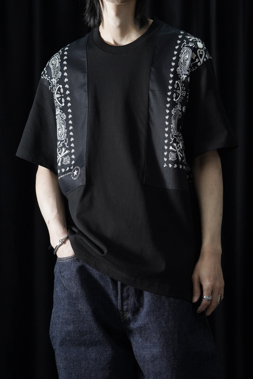 画像をギャラリービューアに読み込む, mastermind JAPAN BANDANA SS TEE / REGULAR FIT (BLACK x BLACK)
