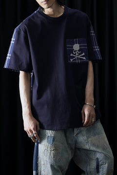 画像をギャラリービューアに読み込む, mastermind JAPAN MIXED-FABRIC POCKET SS TEE / REGULAR FIT (NAVY x NAVY)