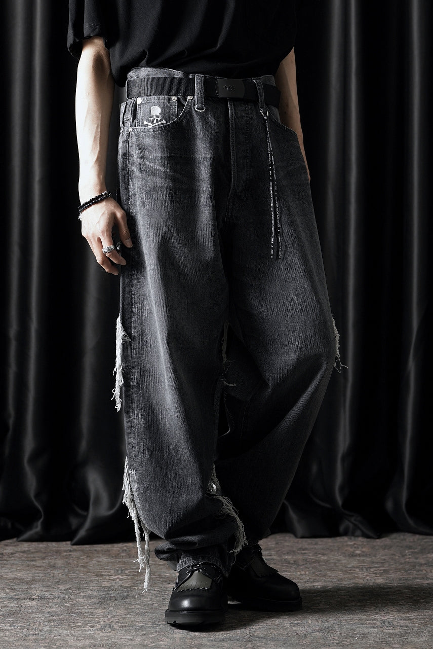 Load image into Gallery viewer, MASTERMIND WORLD PATCHWORK JACQUARD STRAIGHT DENIM PANTS (BLACK)
