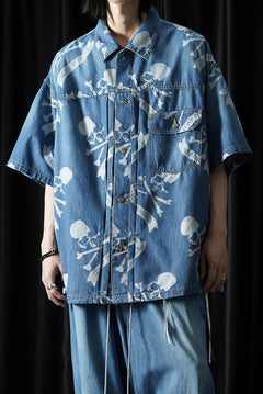 Load image into Gallery viewer, MASTERMIND WORLD ALOHA SS DENIM SHIRT (INDIGO)