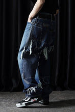Load image into Gallery viewer, MASTERMIND WORLD PATCHWORK JACQUARD STRAIGHT DENIM PANTS (INDIGO)