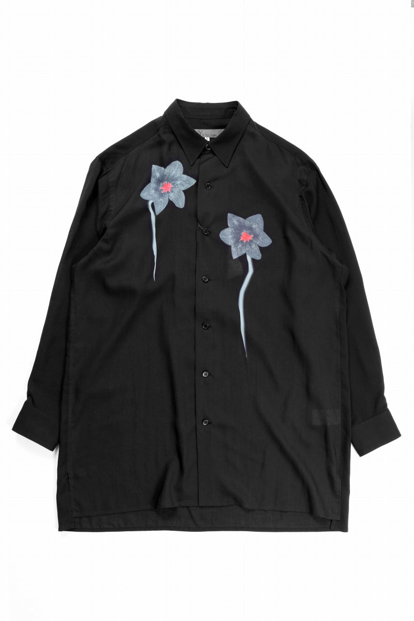 Y's for men REGULAR COLLAR SHIRT WITH BLACK FLOWER PRINT (BLACK)