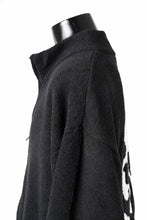 画像をギャラリービューアに読み込む, MASTERMIND WORLD LOUNGE FULL-ZIP TRACK JACKET / SOFTY BOA FLEECE (BLACK x WHITE)